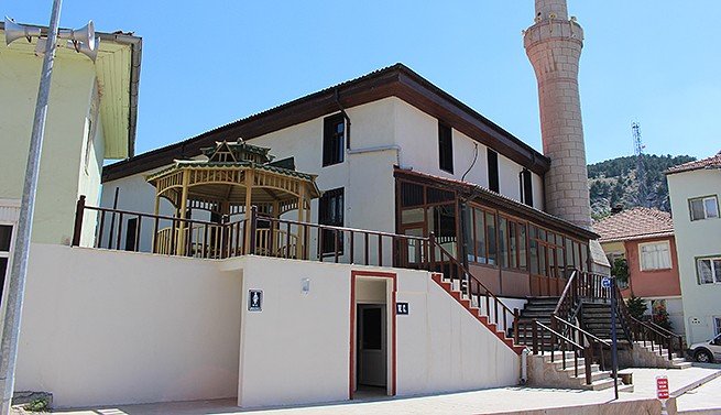 Çarşı Camii tuvalet yapımı tamamlandı